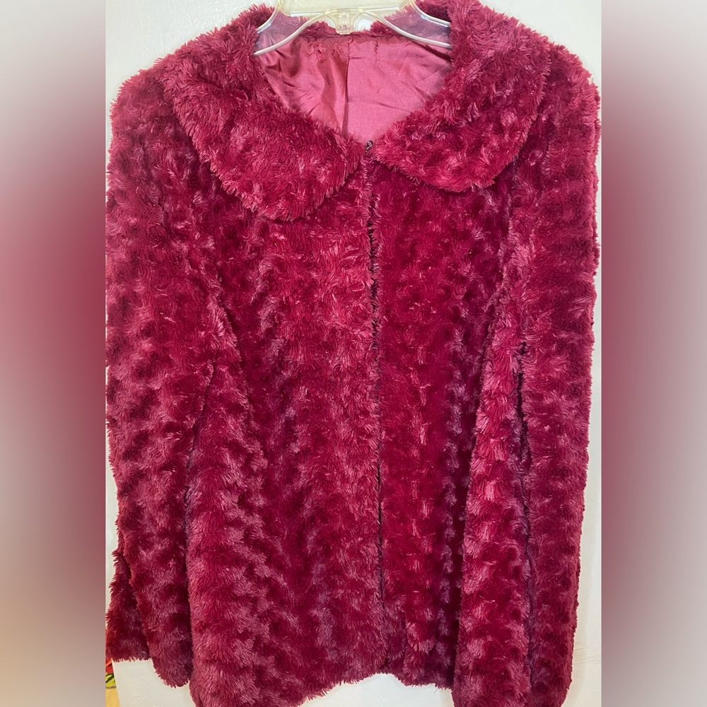 Soft, Cozy, Raspberry Plushy Coat, Size Medium. V… - image 2